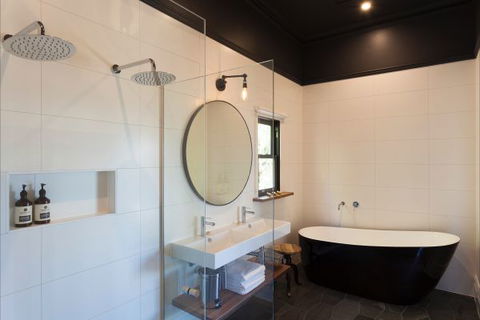 Alchemy House Hepburn - Lennox Head Accommodation 1