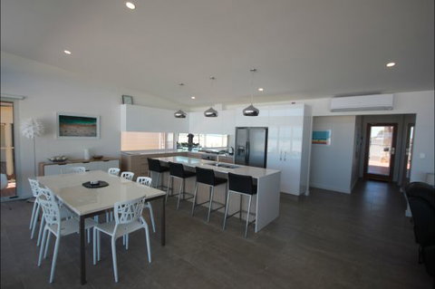 Beach Bliss Wallaroo - Lennox Head Accommodation 6