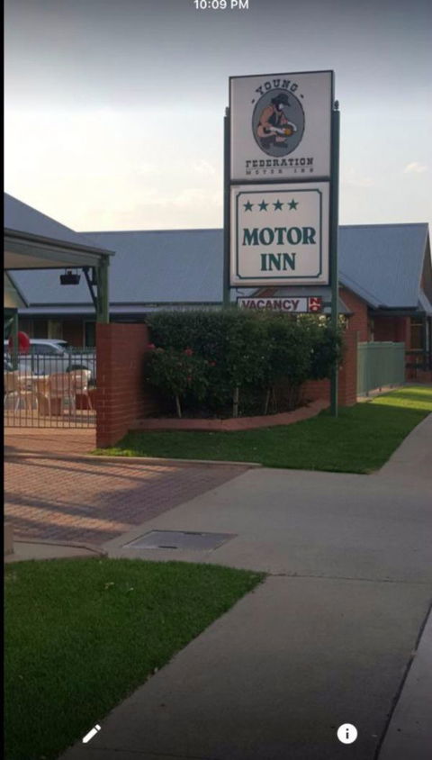 Federation Motor Inn Young - Lennox Head Accommodation 0