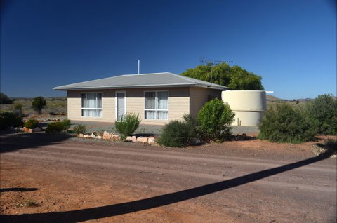 Hillview - Lennox Head Accommodation 0