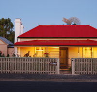 Shurdingtons Cottage - Lennox Head Accommodation