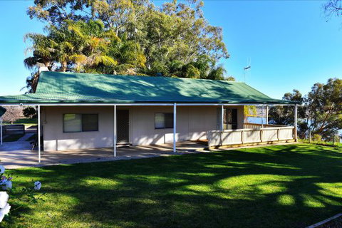 Mundic Waterfront Cottages - Lennox Head Accommodation 1