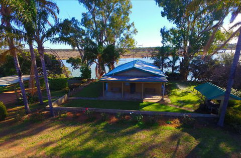 Mundic Waterfront Cottages - Lennox Head Accommodation 2