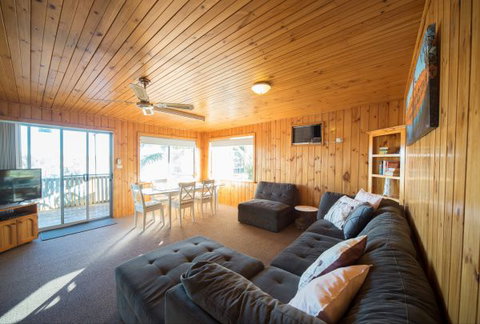 Mundic Waterfront Cottages - Lennox Head Accommodation 8