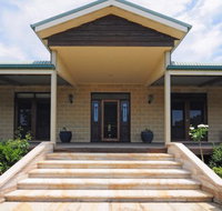 Reign Manor and Coach House - Lennox Head Accommodation