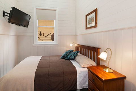 Royal Hotel Snake Valley - Lennox Head Accommodation 5