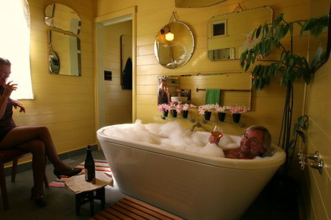 Shurdingtons Cottage - Lennox Head Accommodation 2