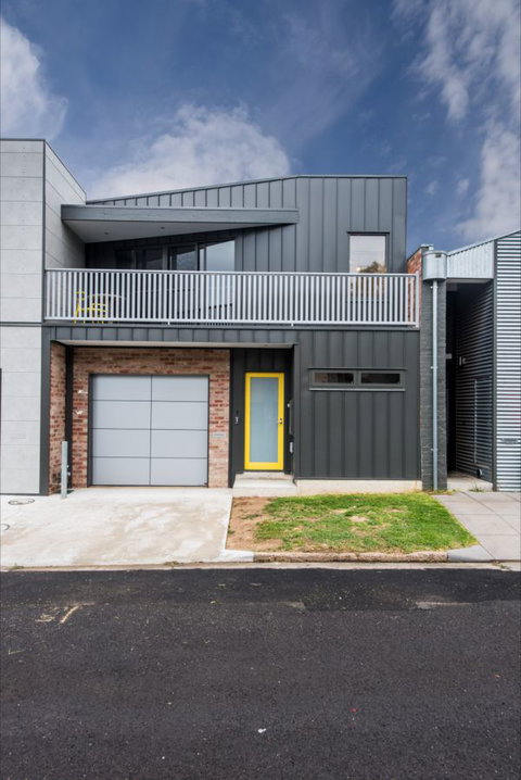 The Bright House - Lennox Head Accommodation 6