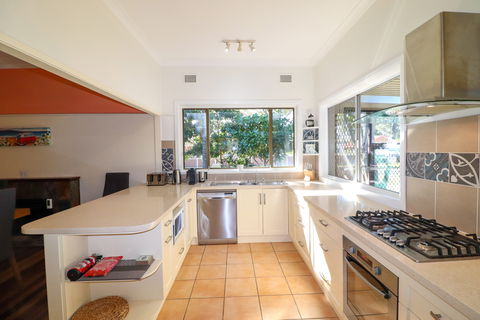 A Reflection On The Lake - Lennox Head Accommodation 3