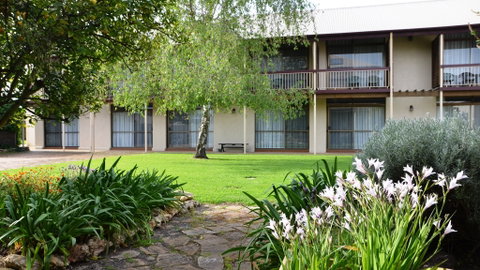 Coonawarra Motor Lodge - Lennox Head Accommodation 0
