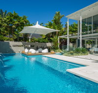 Port Douglas Getaways - The White Oasis - Lennox Head Accommodation