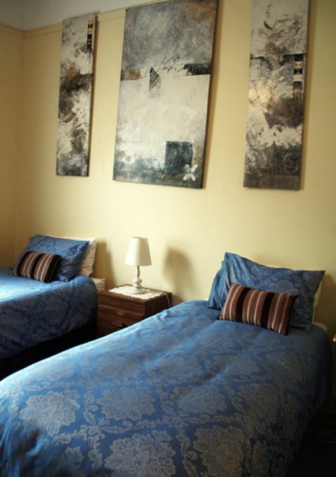 Squatters Cottage - Lennox Head Accommodation 4