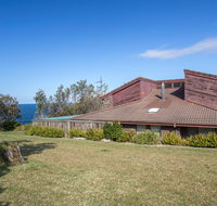 Stunning Clifftop - Lennox Head Accommodation