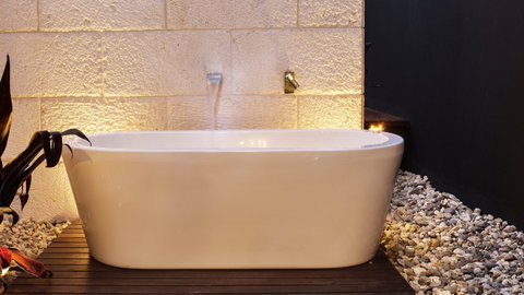 The Frames - Luxury Riverland Accommodation - Lennox Head Accommodation 7