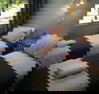 Tin Shack - Lennox Head Accommodation