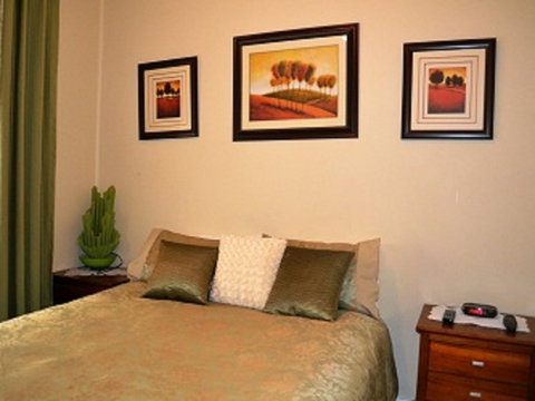 Explorers - Lennox Head Accommodation 6