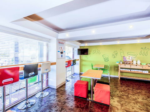 Ibis Budget Campbelltown - Lennox Head Accommodation 1