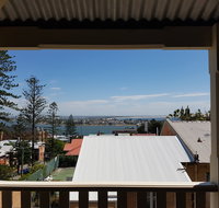 Newcastle Short Stay Apartments - Vista Apartment - Lennox Head Accommodation