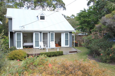 Phinney's Holiday Cottage Hyams Beach - Lennox Head Accommodation 0