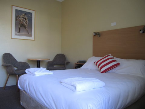 Bathurst Explorer Motel - Lennox Head Accommodation 1