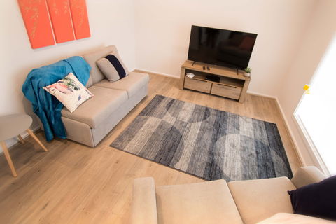 Contemporary ‘Esprit’ With River Reserve Access - Lennox Head Accommodation 1