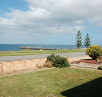 Jay Jay's Beach House - Lennox Head Accommodation
