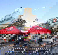 Royal Bridge Hotel Barham - Lennox Head Accommodation