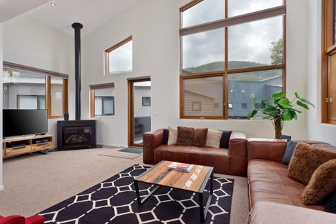 Snow Stream Apartments - Lennox Head Accommodation 0
