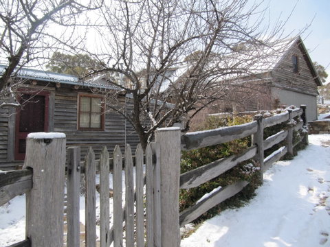 Tinkersfield - Lennox Head Accommodation 0