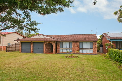 Beach Way - Lennox Head Accommodation 1