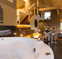 The Edge Villa - Hunter Valley Luxury Escape - Lennox Head Accommodation