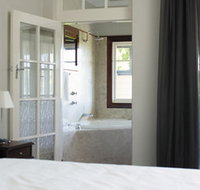 Caves House Hotel - Lennox Head Accommodation