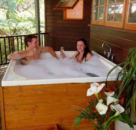 Yallingup Lodge Spa Retreat - Lennox Head Accommodation