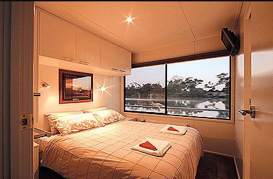 All Seasons Houseboats - Lennox Head Accommodation 3