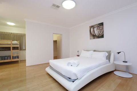 Antonas Verandah Apartments - Lennox Head Accommodation 5