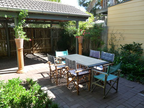 Adelaide Serviced Apartments - William Townhouse - Lennox Head Accommodation 2