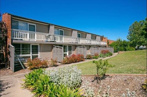 Bathurst Apartments - Lennox Head Accommodation 0