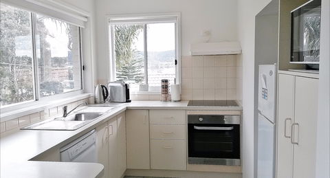 Beachcomber Apartments - Lennox Head Accommodation 2