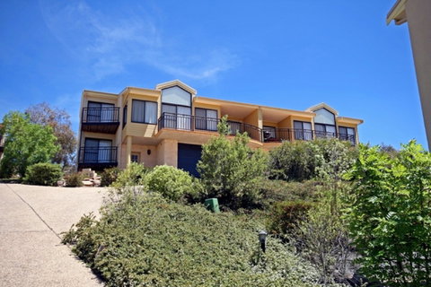 Dromaius 5 - Lennox Head Accommodation 0