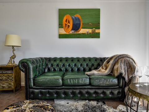 Farmers Arms Hotel Daylesford - Lennox Head Accommodation 0