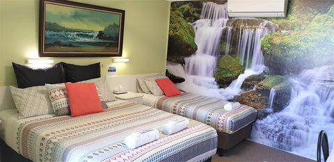 Mollymook Oceanview Motel - Lennox Head Accommodation 2