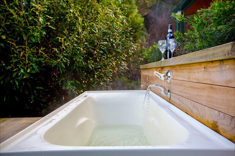 Partridge Farm - Lennox Head Accommodation 0