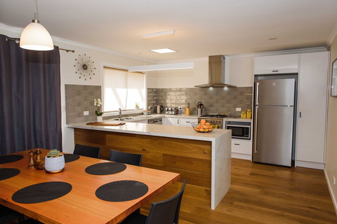Port Albert Waterview Retreat - Lennox Head Accommodation 1