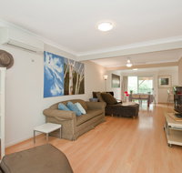 Sea Whispers - Lennox Head Accommodation