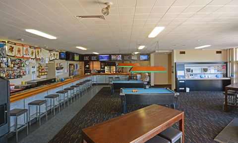 Somerset Hotel - Lennox Head Accommodation 1