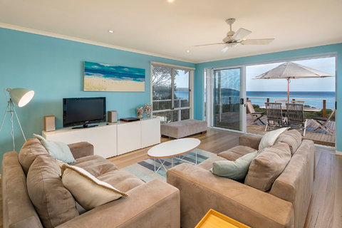 Alchemy On Island Beach - Lennox Head Accommodation 2
