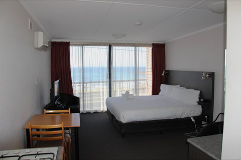 Burnie Ocean View Motel - Lennox Head Accommodation 0