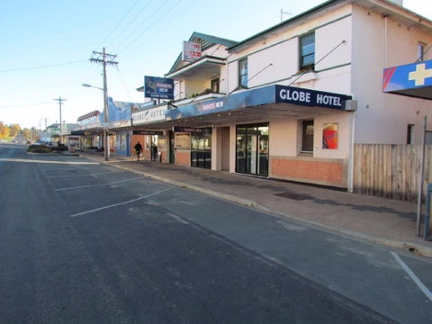 Globe Hotel Bombala - Lennox Head Accommodation 0
