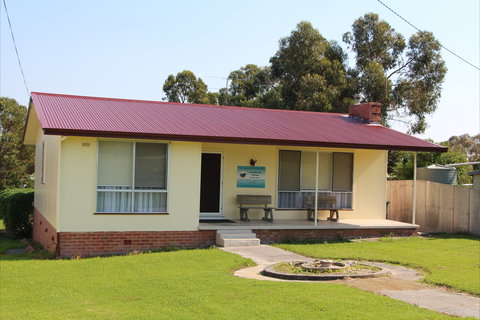 Lady Barron Cottage - Lennox Head Accommodation 0