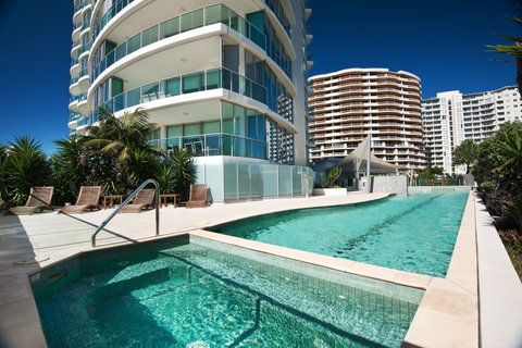 Reflections Coolangatta Beach - Lennox Head Accommodation 2